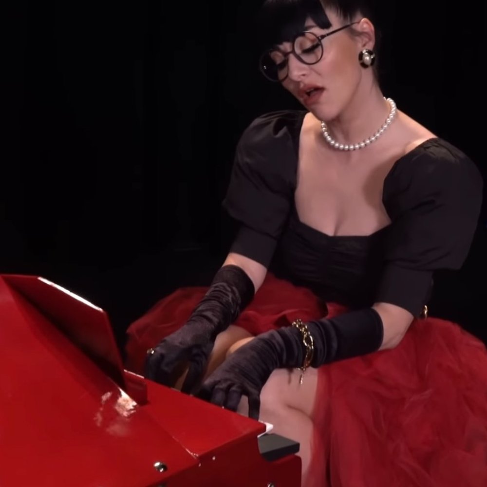 Zemeta Wrinkle Crop Blouse